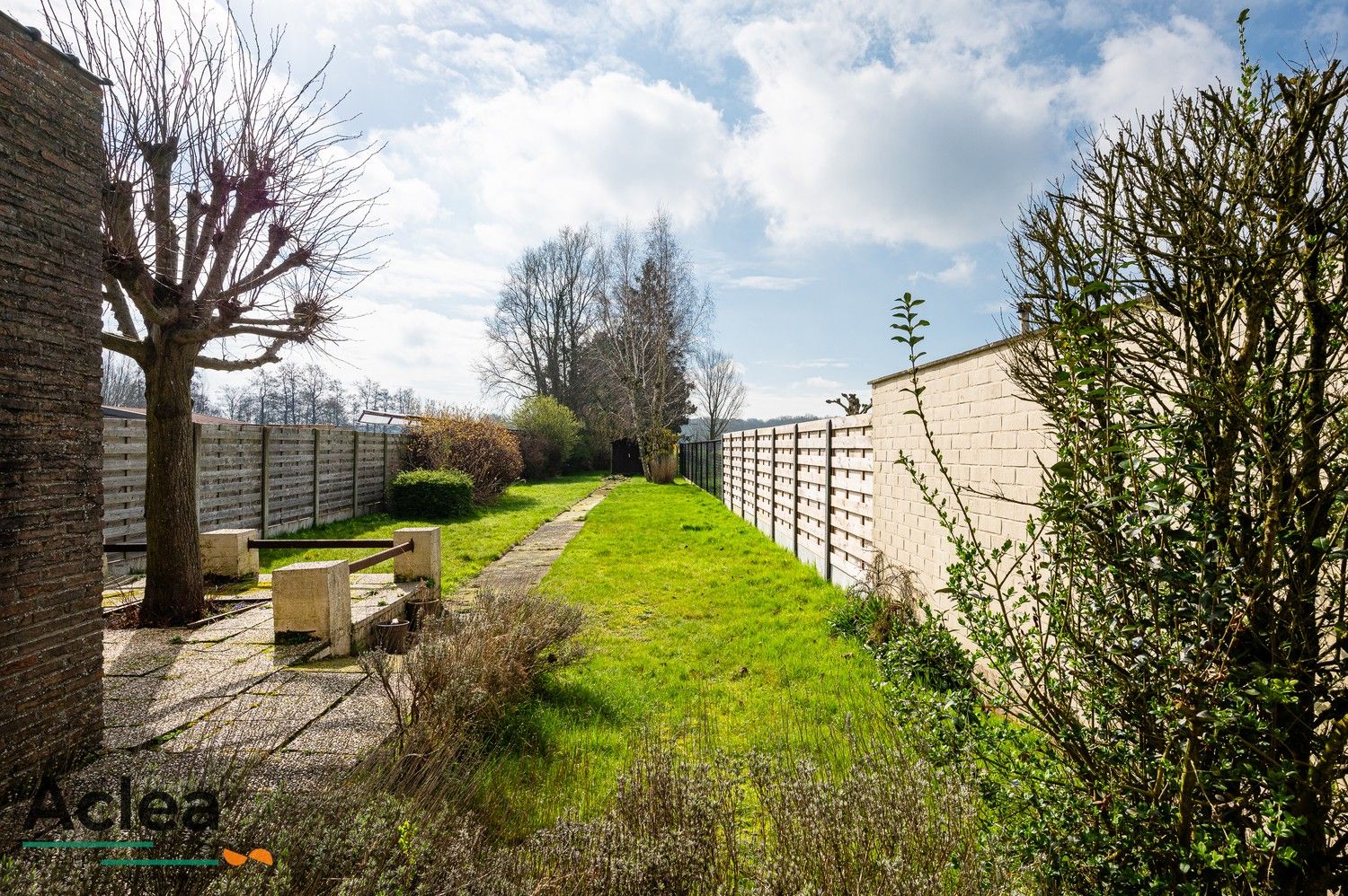 Te renoveren woning met 4/5 slpks en mooie zuid gerichte tuin foto 27