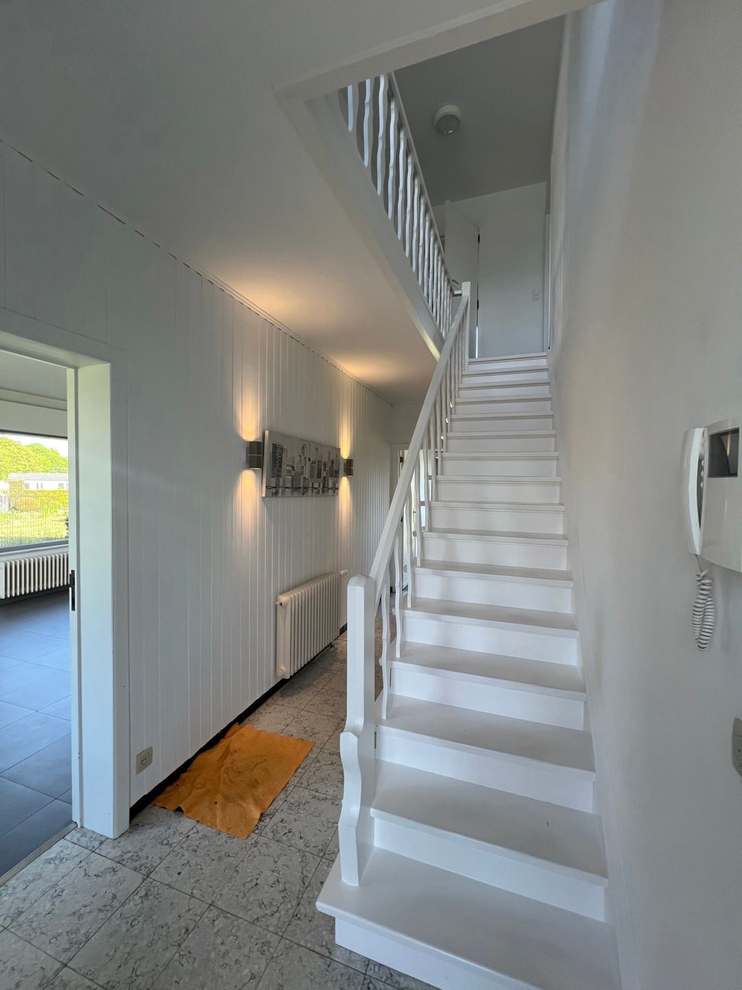 Zeer ruime woning met 4 slaapkamers nabij centrum. foto 9