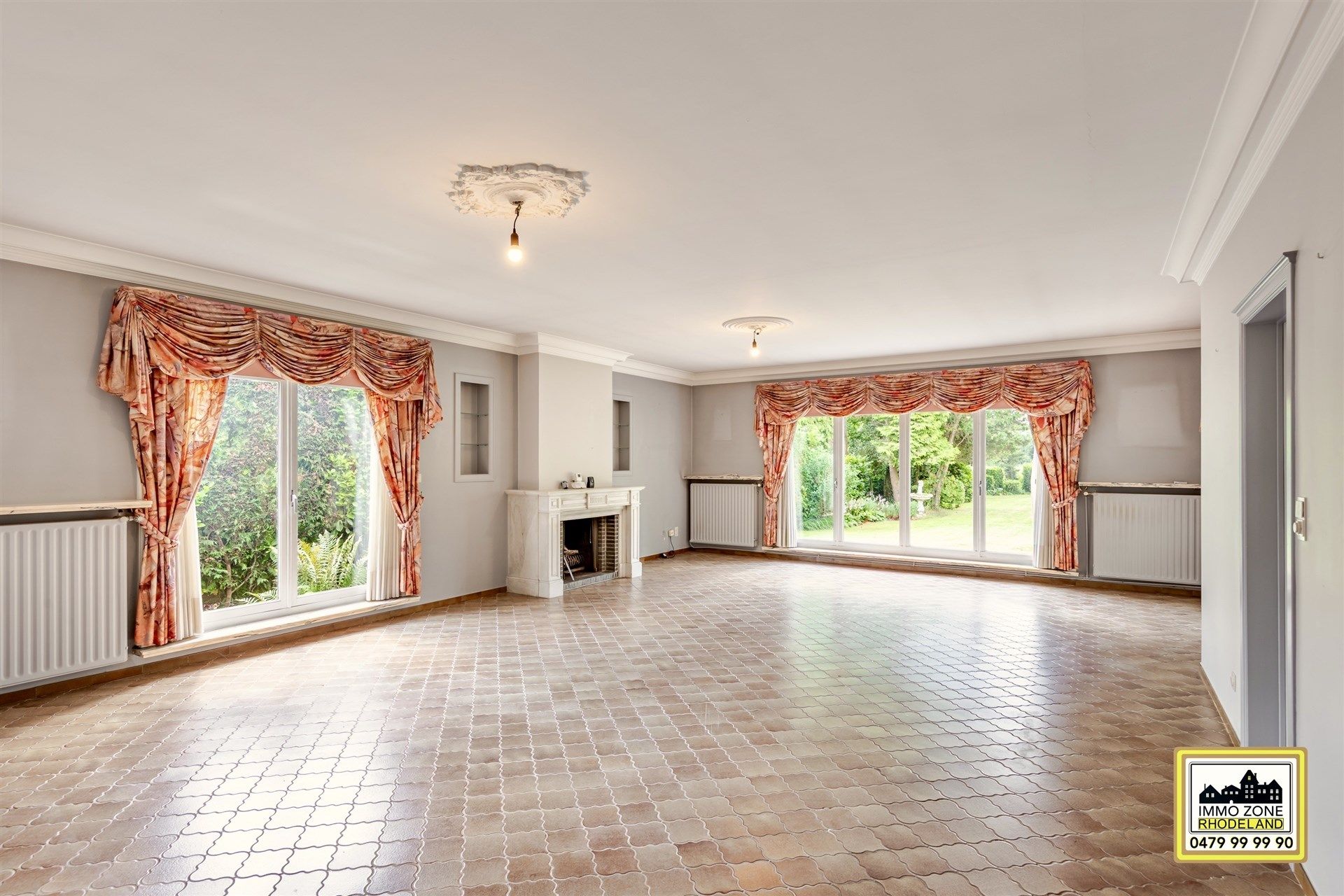 Riante bungalow met 4 slpks, dubbele garage en zonnige tuin foto 9