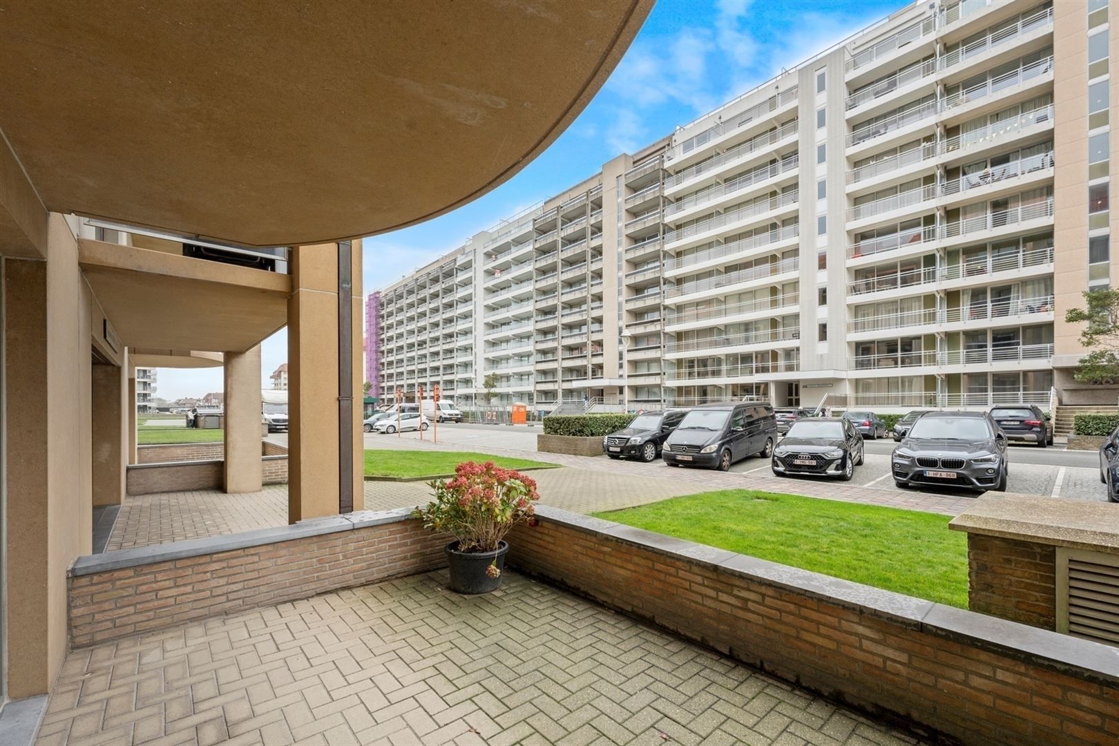 Heel mooi gelegen appartement met 1 slaapkamer in instapklare staat met groot terras foto 5