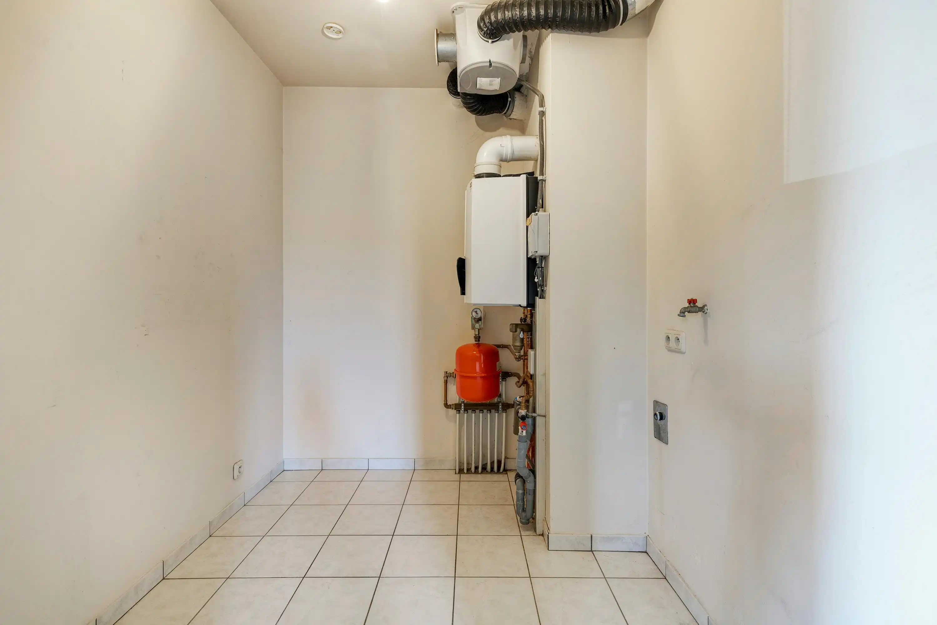 Appartement met 2 slaapkamers, 2 terrassen te Sint-Kruis foto 12