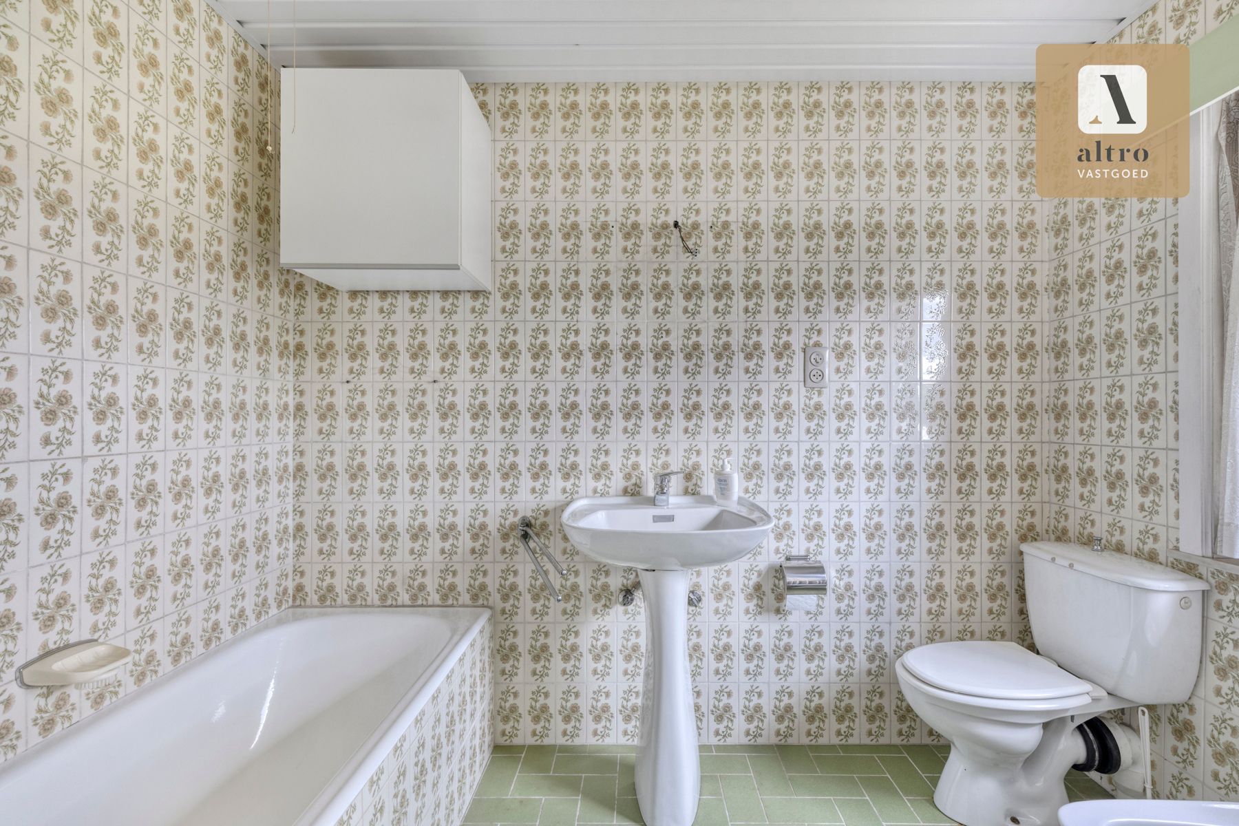Te renoveren woning met veel potentieel in Aalter foto 16