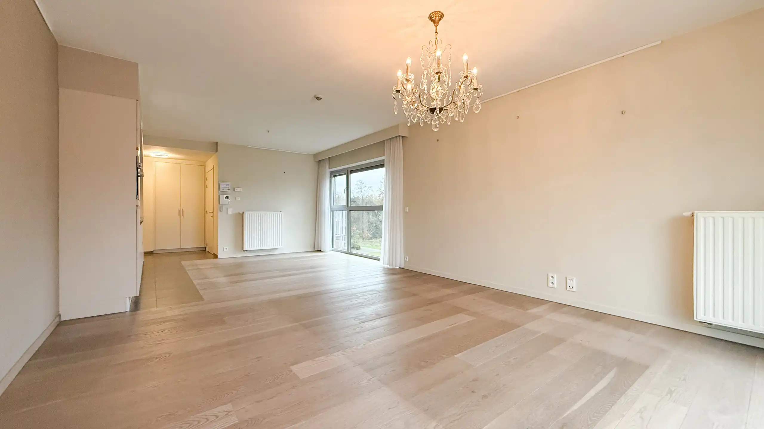 Stijlvol serviceflat met comfort, rust en zekerheid! foto 9