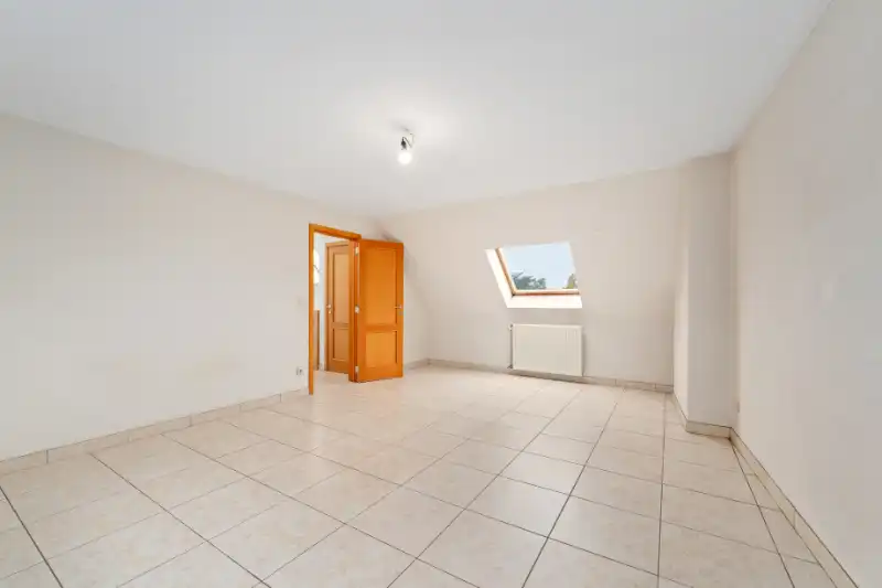 Ruime duplex appartement 2 slpk nabij centrum Zele! foto 6