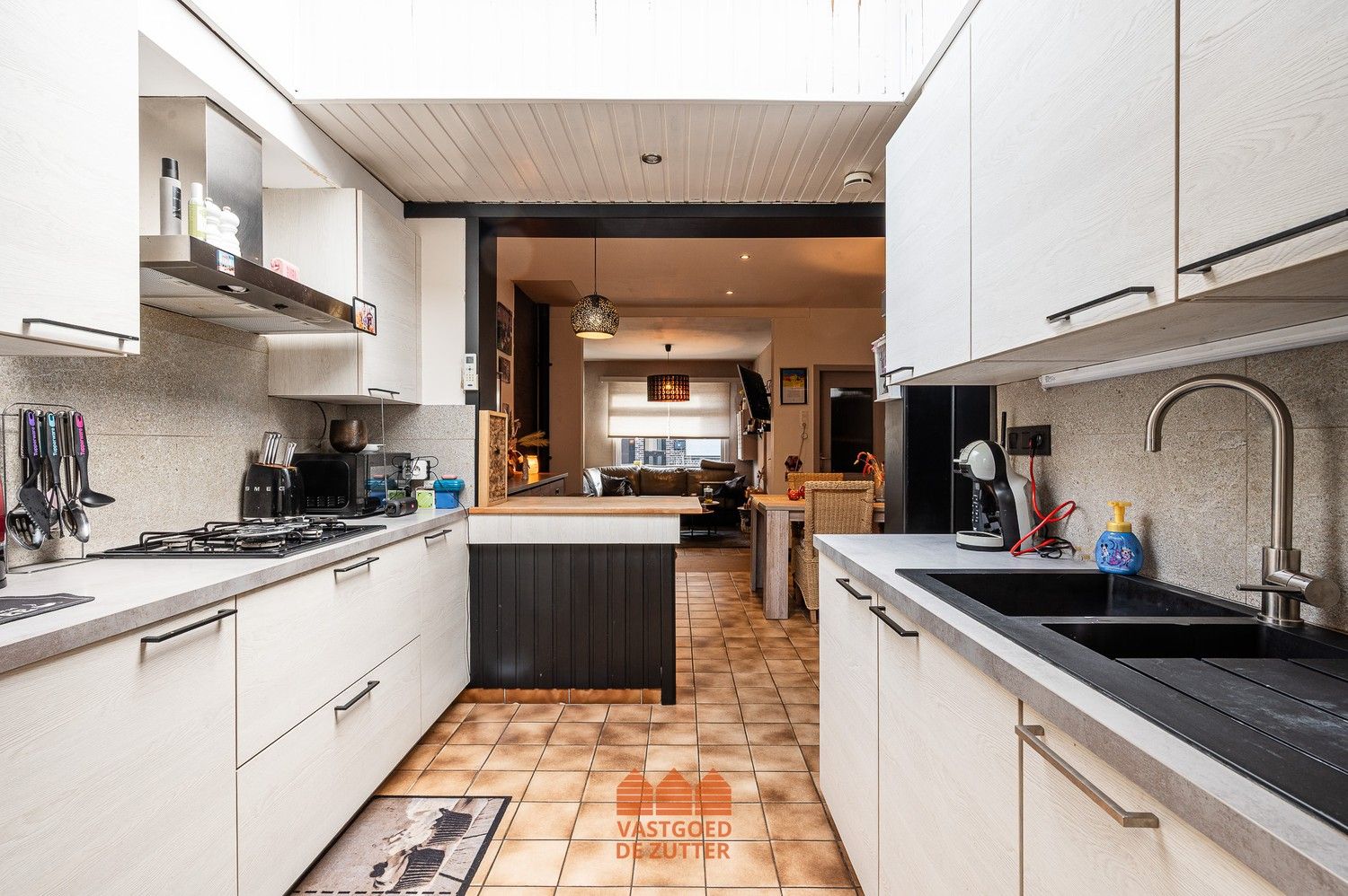 Rijwoning met stadstuin in hartje Eeklo foto 7