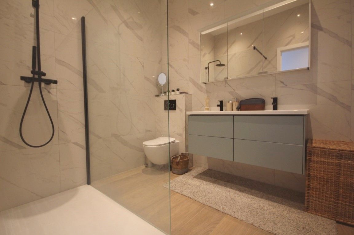 Gelijkvloers appartement met staanplaats en kelder! foto 6