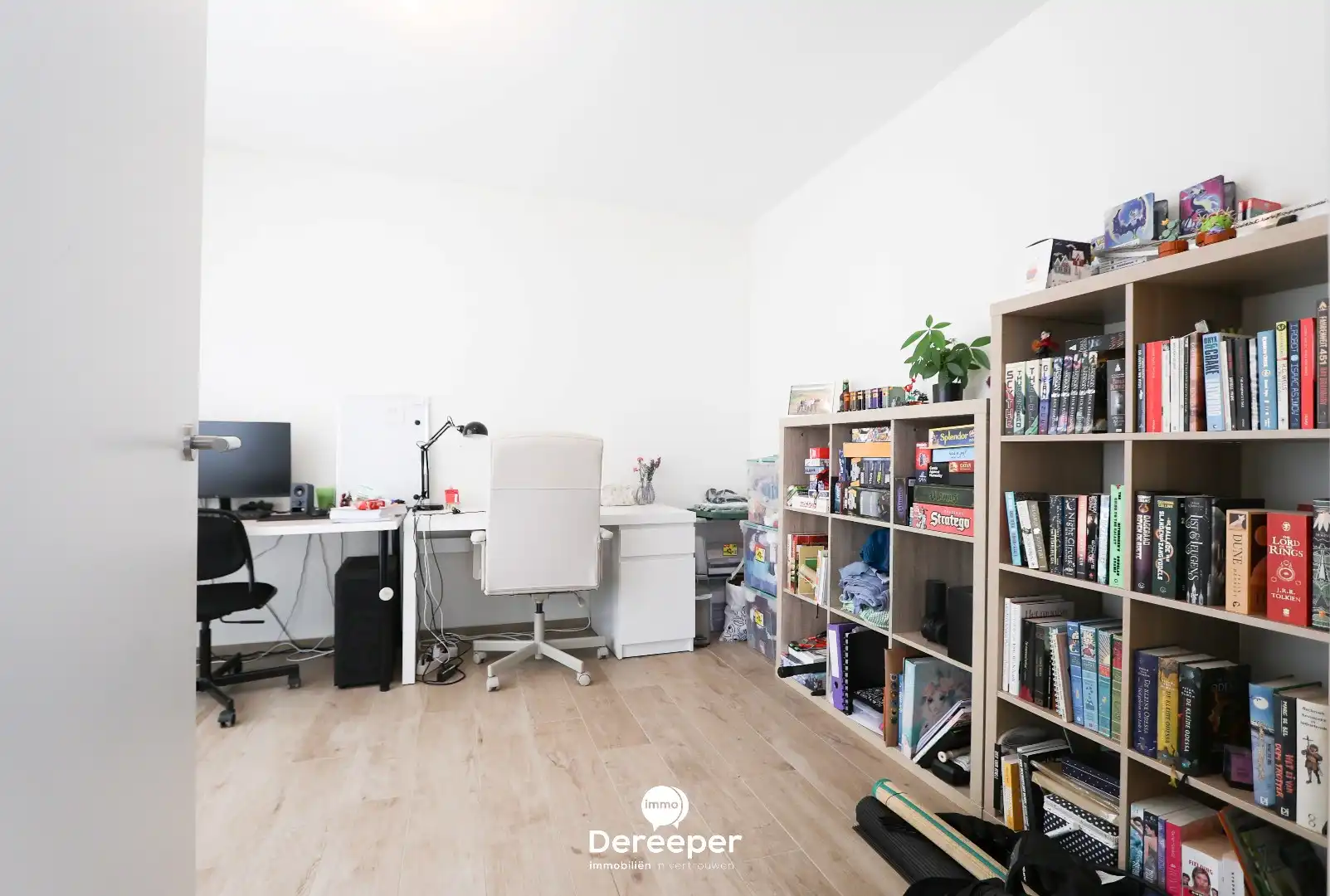 RUIM 3-SLAAPKAMERAPPARTEMENT MET 2 TERRASSEN EN UITZICHT OP DE MARKT VAN TORHOUT foto 5