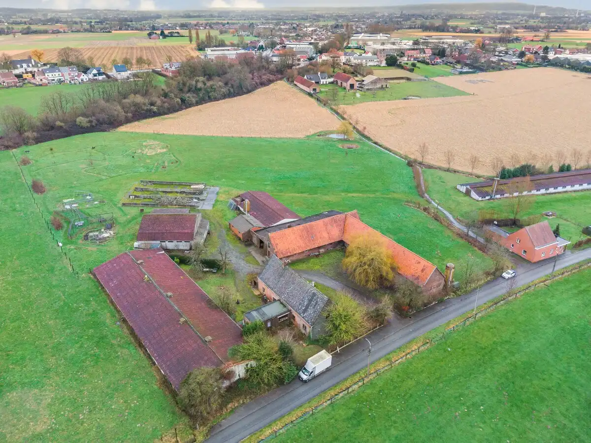 Prachtige te renoveren hoeve! foto 3