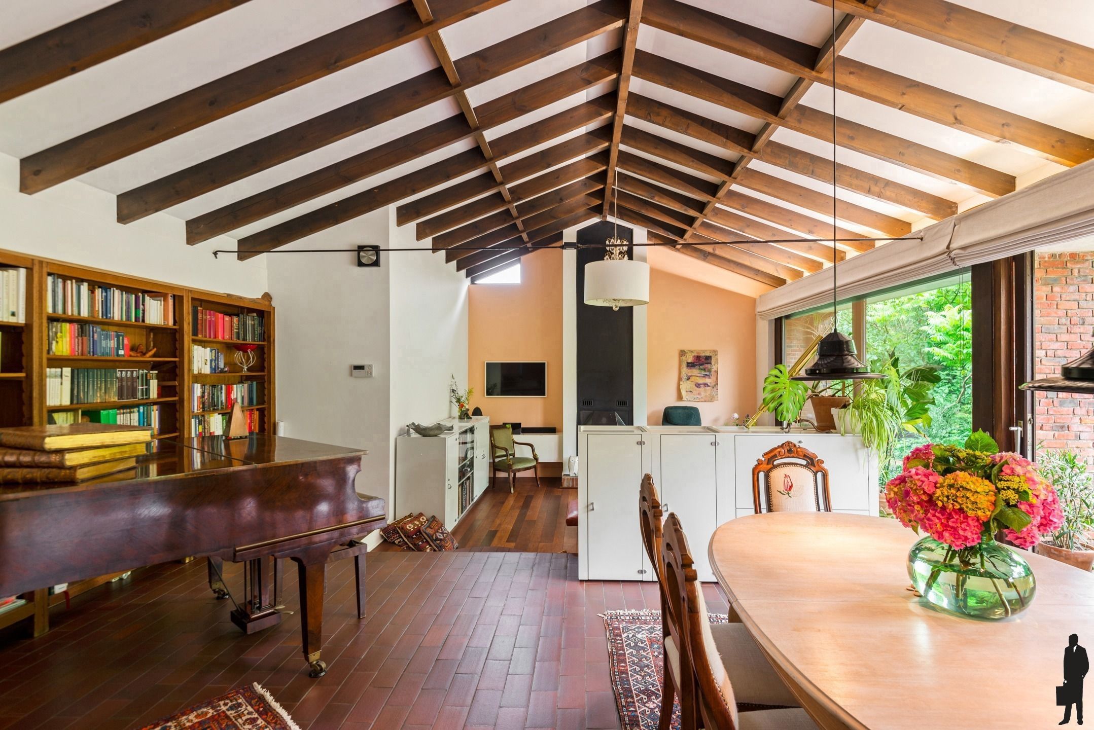 Uiterst charmante architectenwoning op toplocatie (Boshoek) foto 9