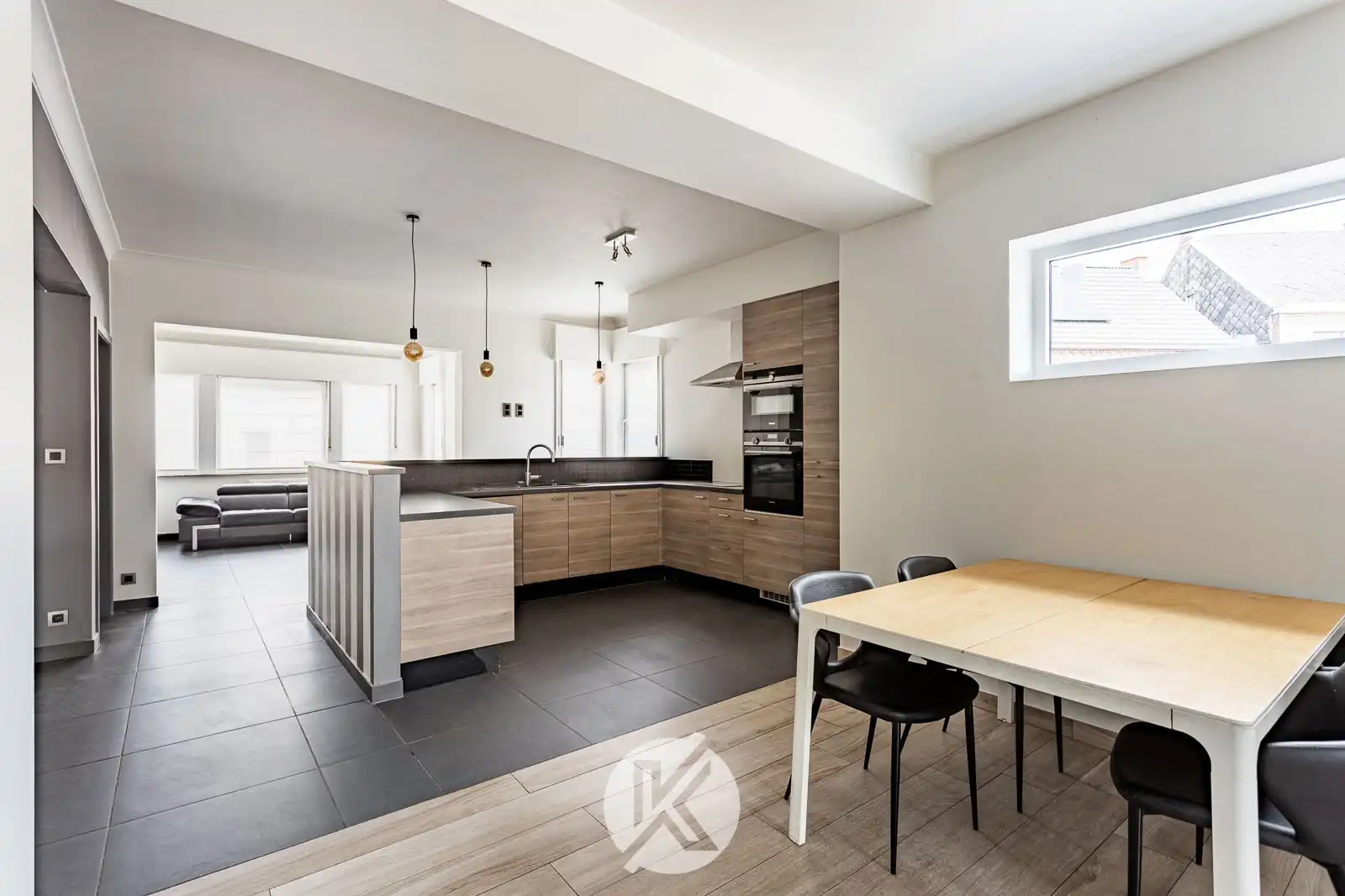 Verzorgde woning met prachtig verzicht in Ressegem foto 9