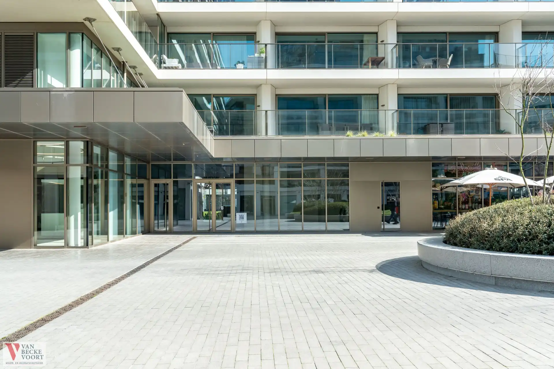 Sky Bridge 01 - horecapand foto 3