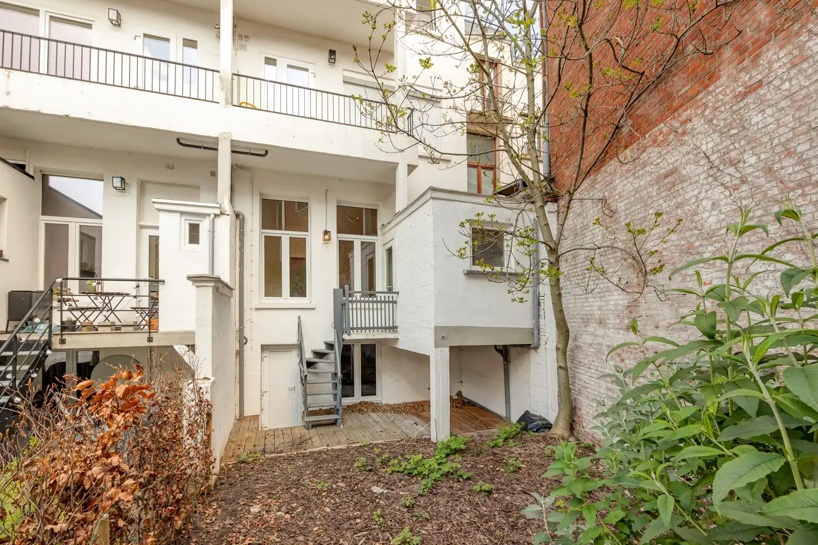 APPARTEMENT MET TUIN foto 3