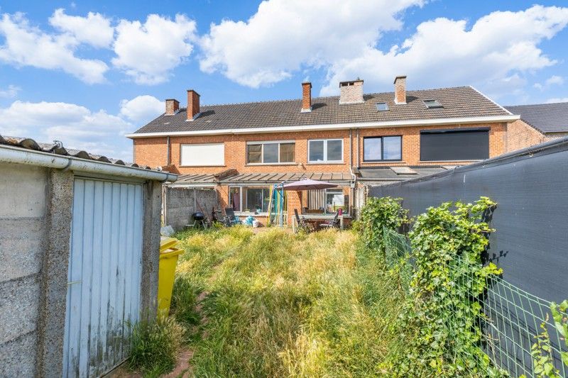 Te renoveren woning met tuin en garage op een perceel van 6are 39ca foto 17