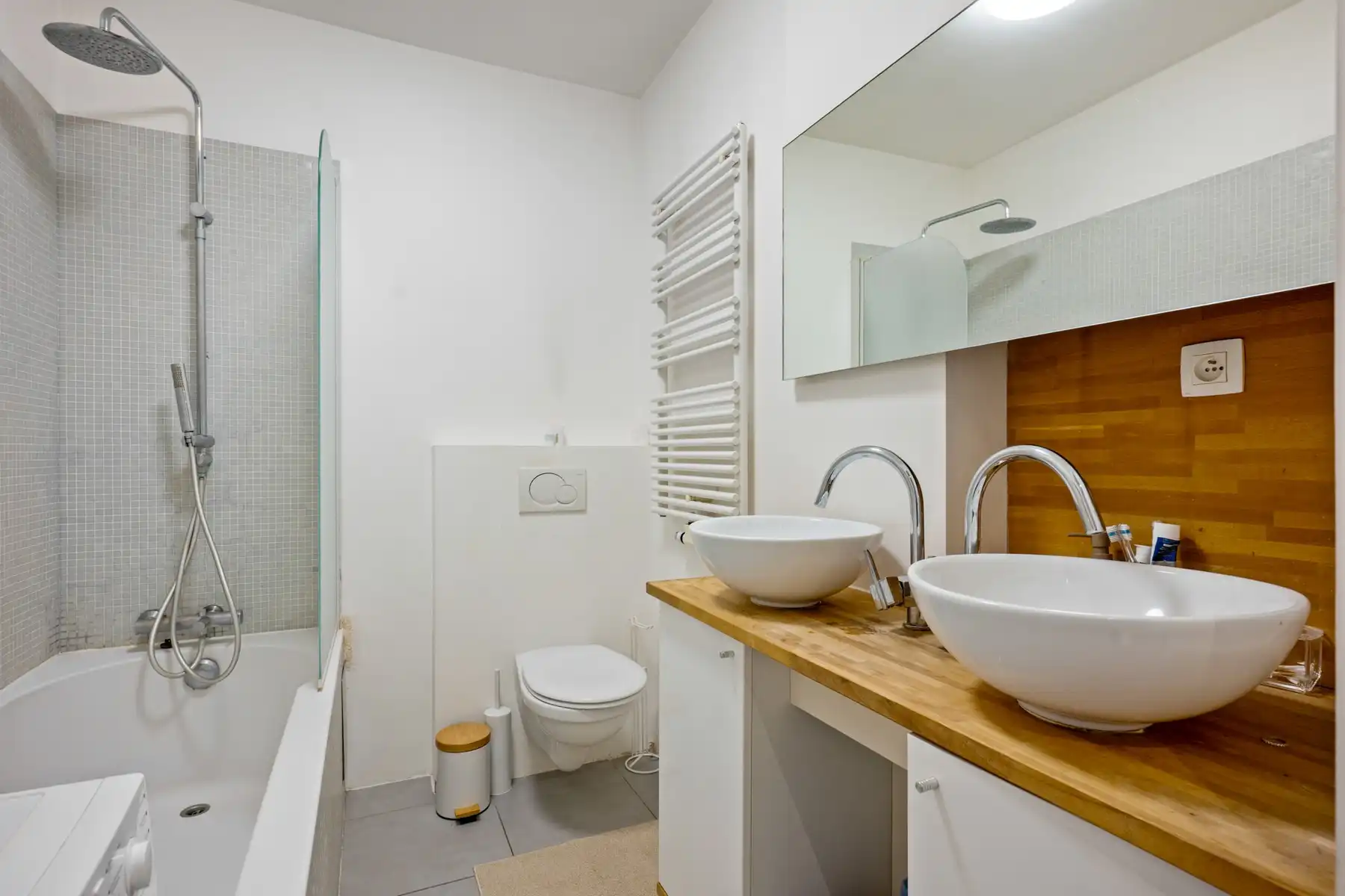 Instapklaar appartement met 2 slaapkamers foto 14