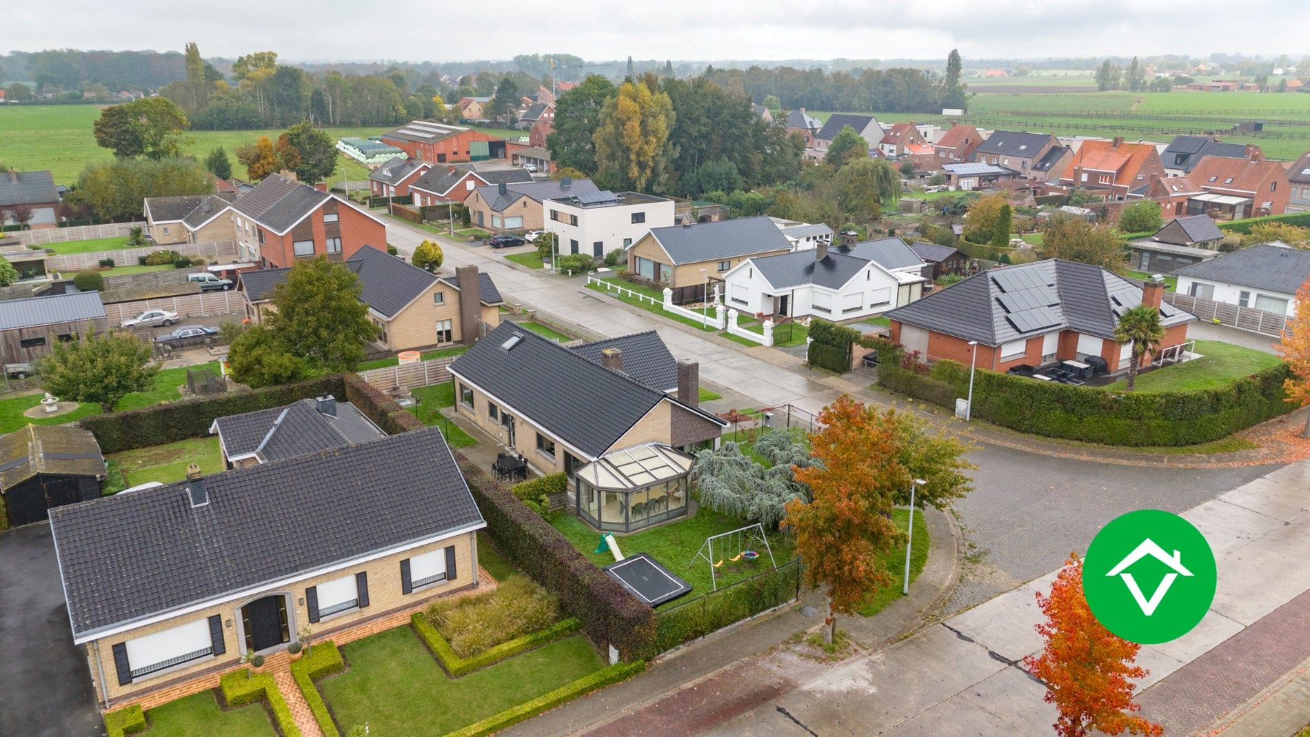 Alleenstaande woning in een rustige omgeving  te Ichtegem  foto 39