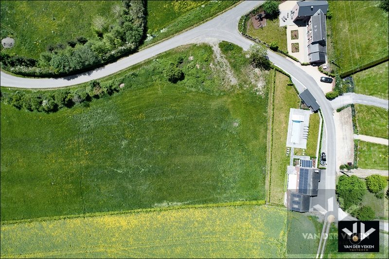 Bouwgrond voor half open bebouwing met prachtig zicht op 13a16ca in hartje Ardennen / Terrain à bâtir pour développement semi-ouvert avec superbe vue 13a16ca au coeur des Ardennes foto 9