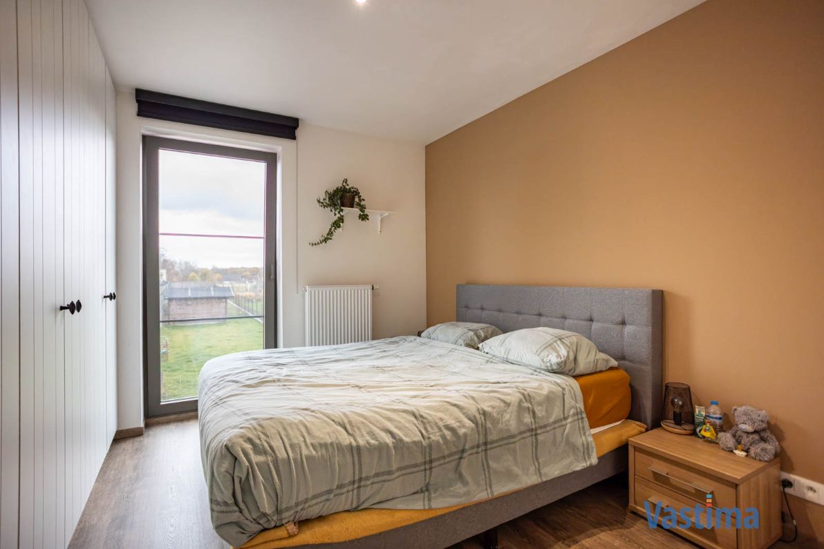 Recente gezinswoning met ruimte, comfort én een uitstekende ligging foto 12