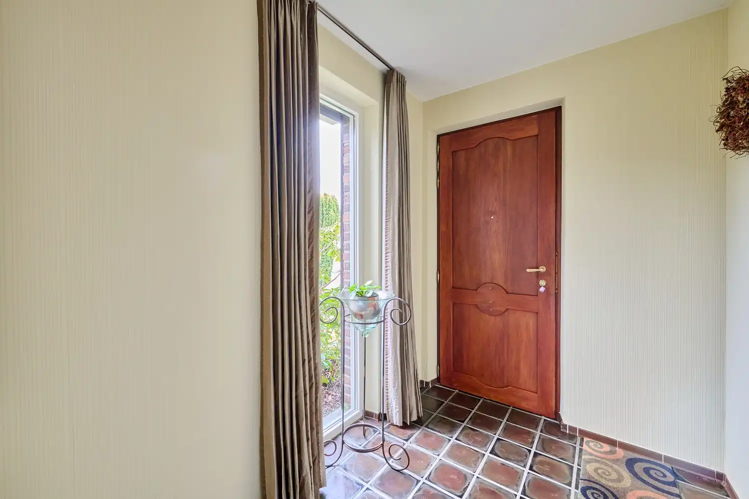 Knap verzorgde woning met 3/4 slaapkamers gelegen in een rustige woonomgeving foto 4