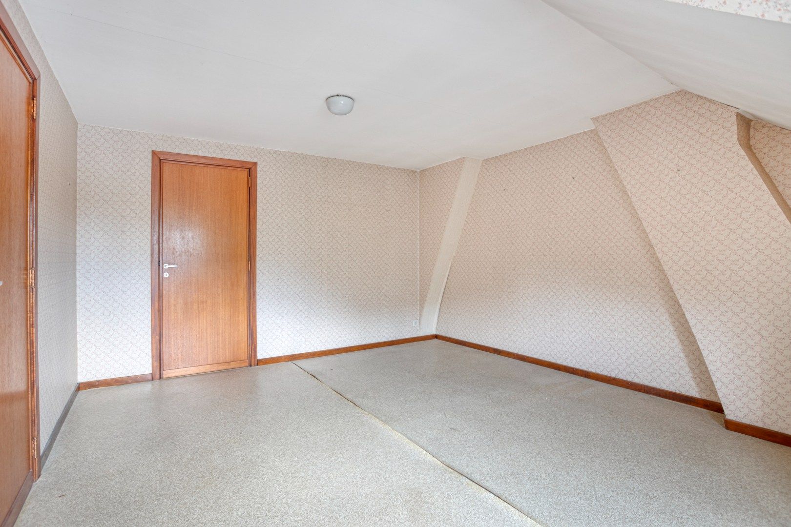 Halfopen bebouwing met 4 slaapkamers,  bureau en ruime tuin in Kessel-Lo - bewoonbare opp. 179 m²  foto 19