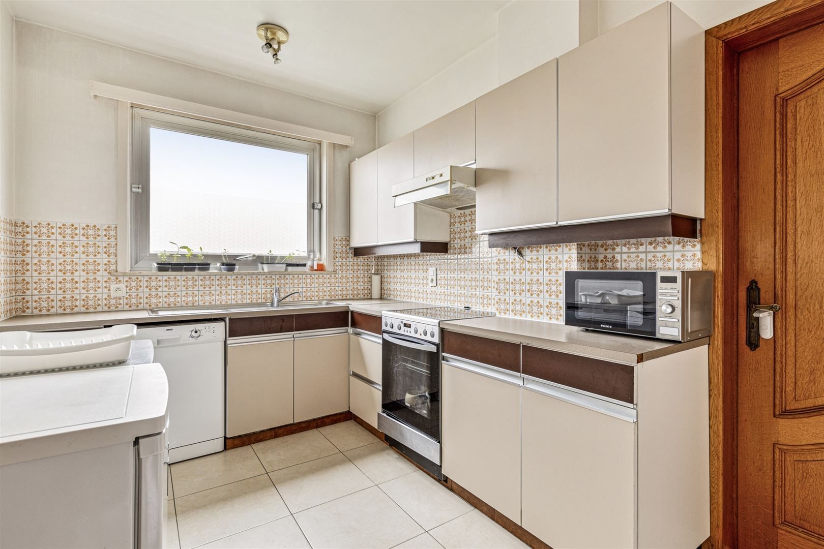APPARTEMENT MET DRIE SLAAPKAMERS, GARAGE (optioneel) EN KELDERBERGING foto 9