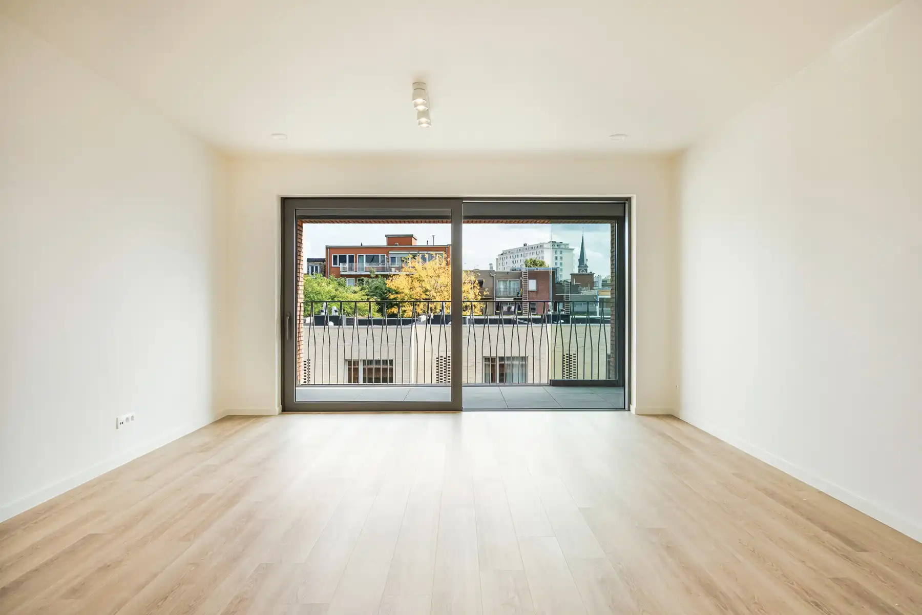 Nieuw appartement met 2 slaapkamers, terras en staanplaats foto 3