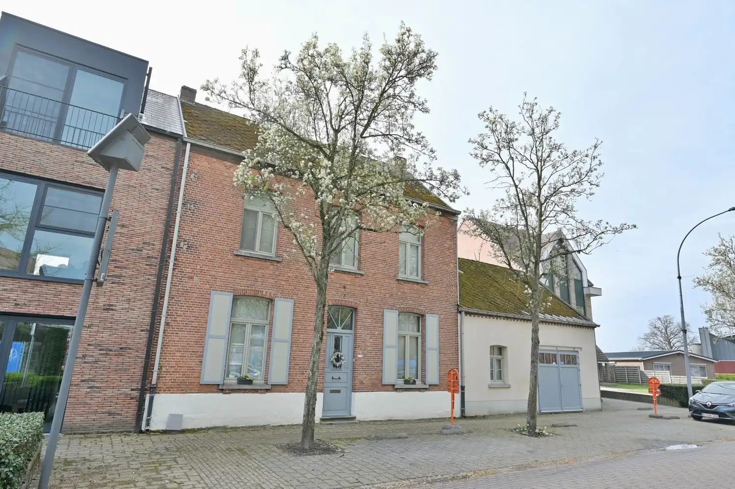 Hoofdfoto van de publicatie: Statige woning met karakter, ruimte en tal van mogelijkheden