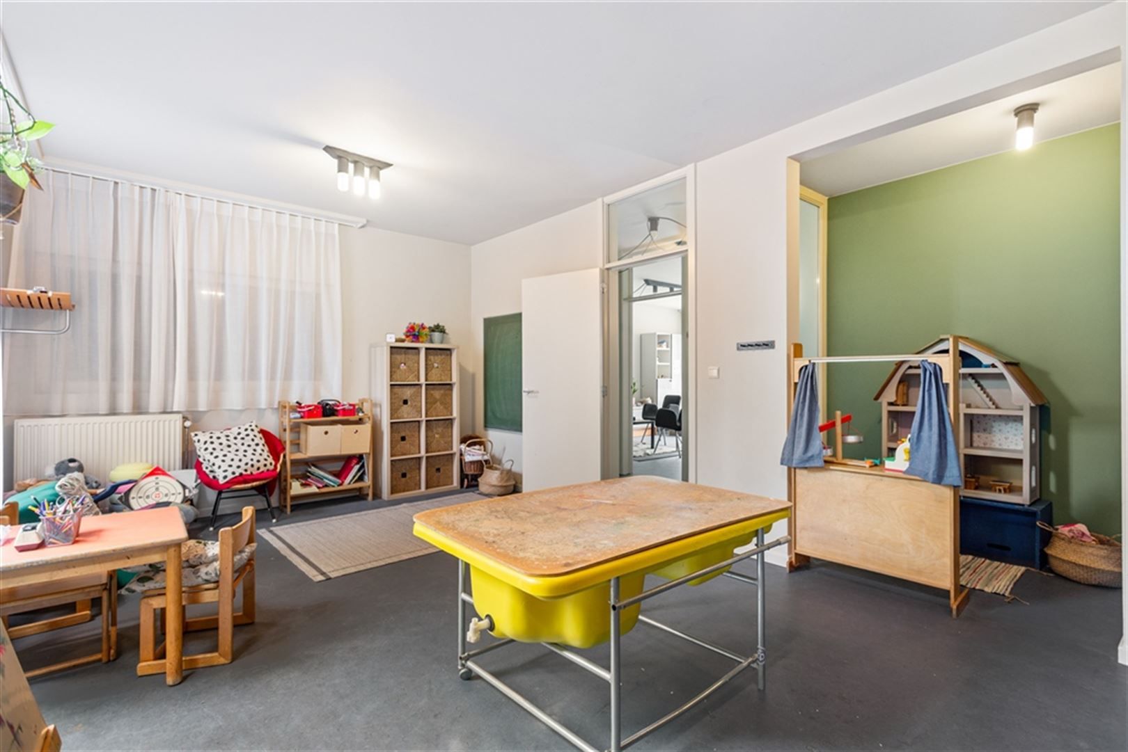 Kantoorgebouw te koop in Berchem foto 11