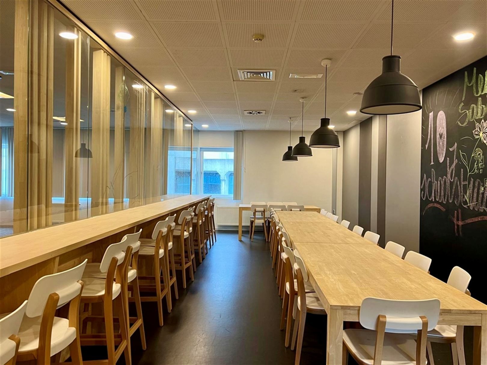 Instapklare kantoren in Centrum Gent foto 9