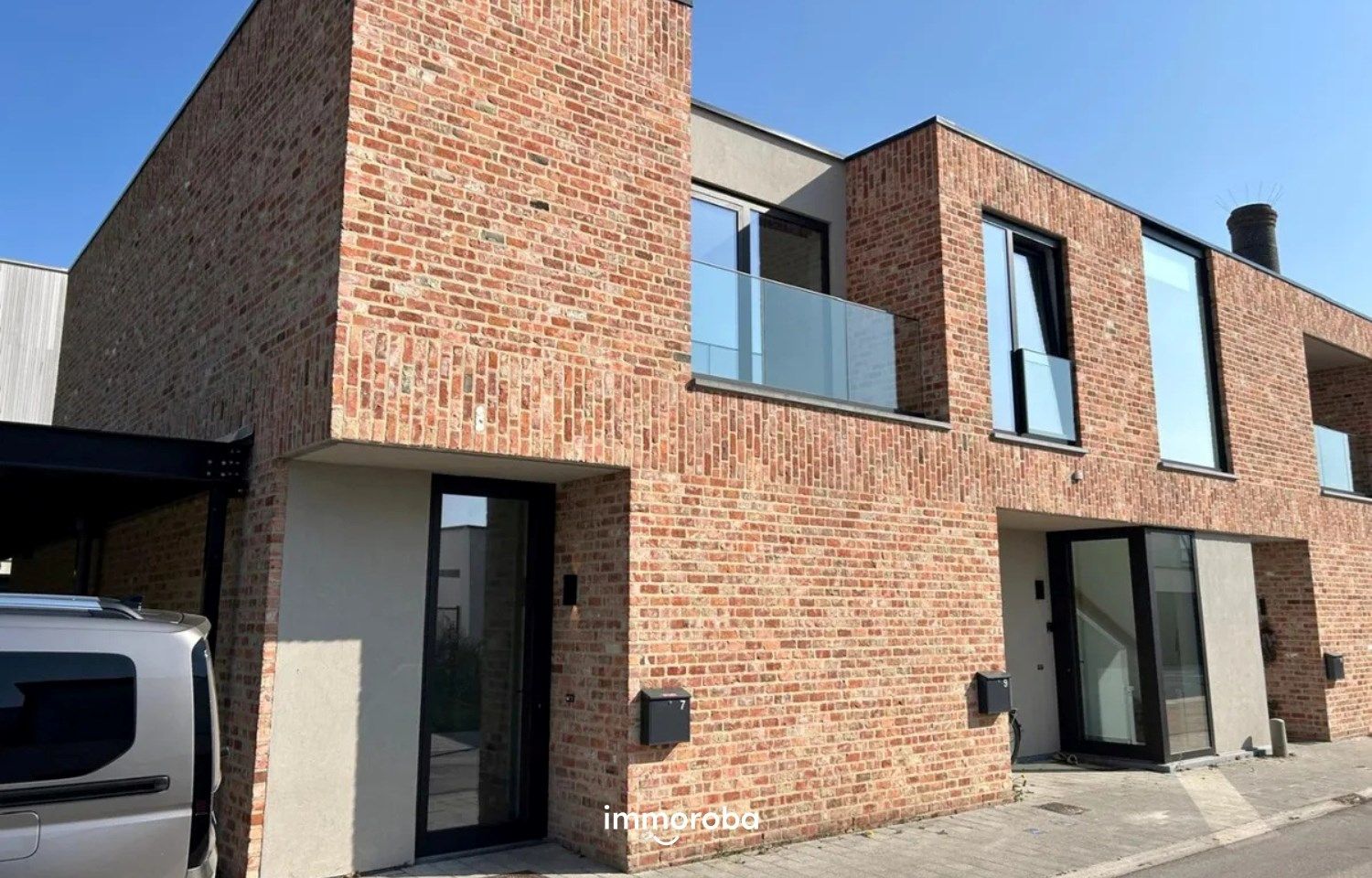 Moderne woning te Sint-Baafs-Vijve. foto {{pictureIndex}}