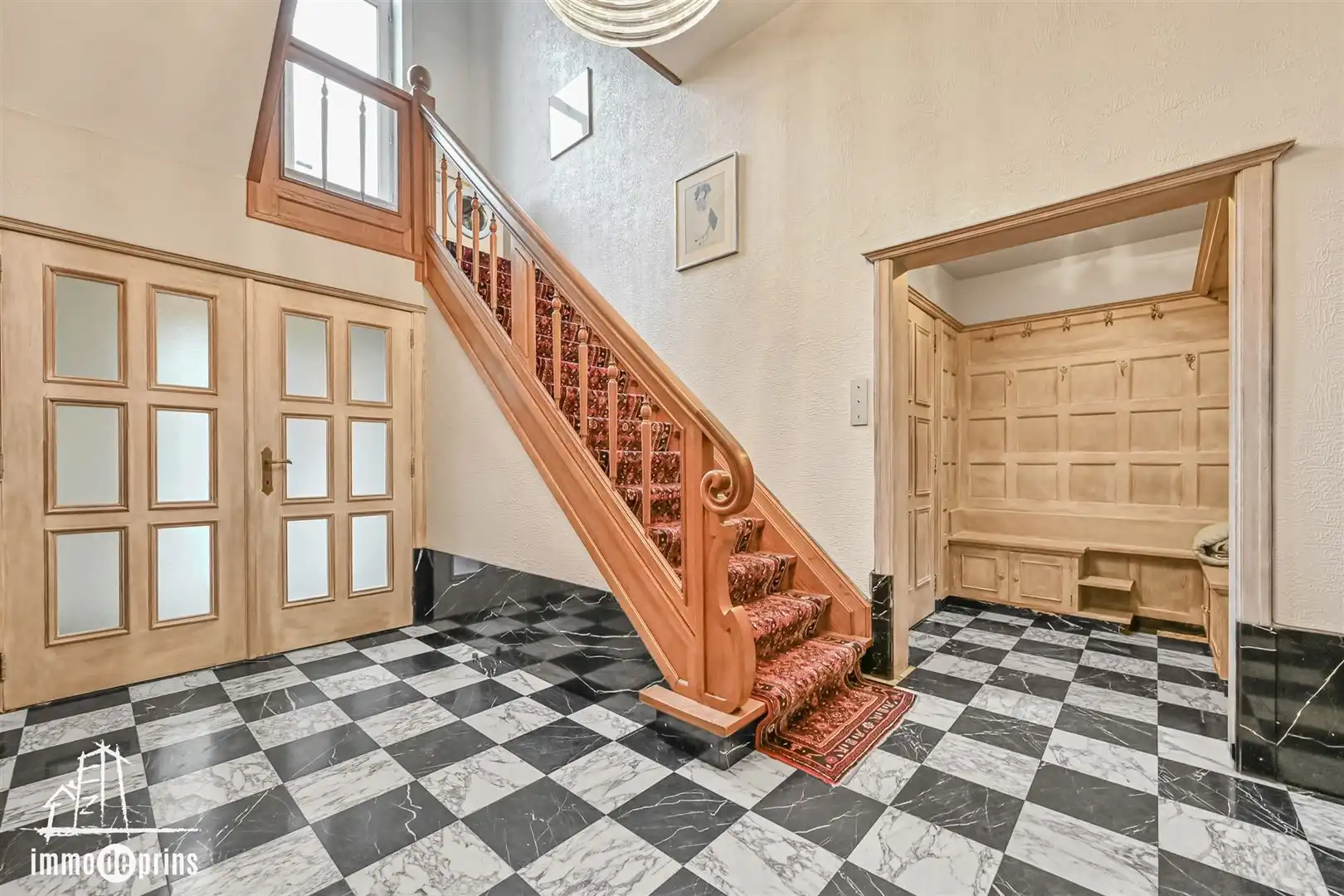 Handelspand met grote burgerwoning foto 2