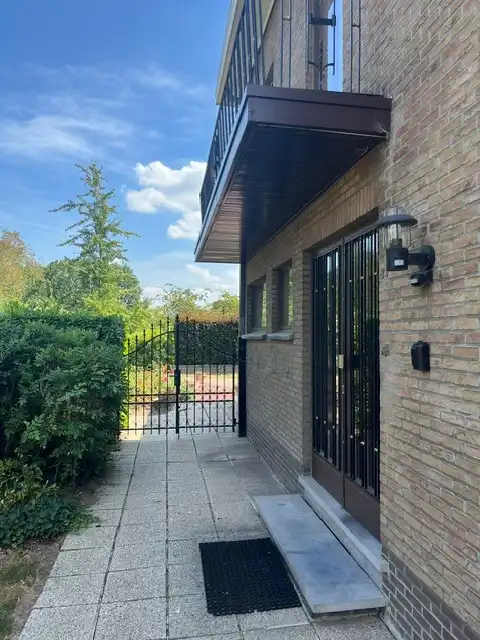 Karaktervolle woning op uitzonderlijk ruim perceel nabij het centrum van Diepenbeek! foto 19