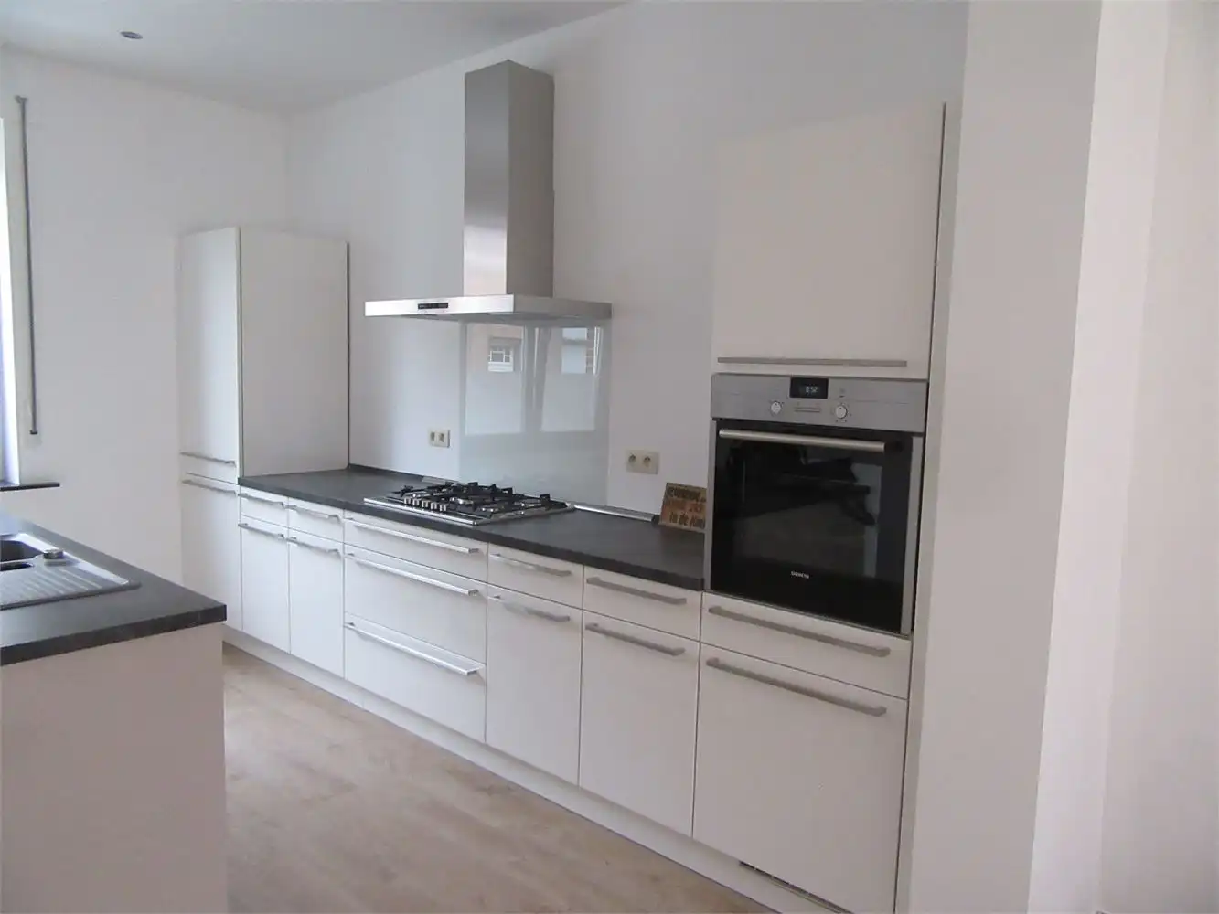 Rijwoning met modern interieur foto 8