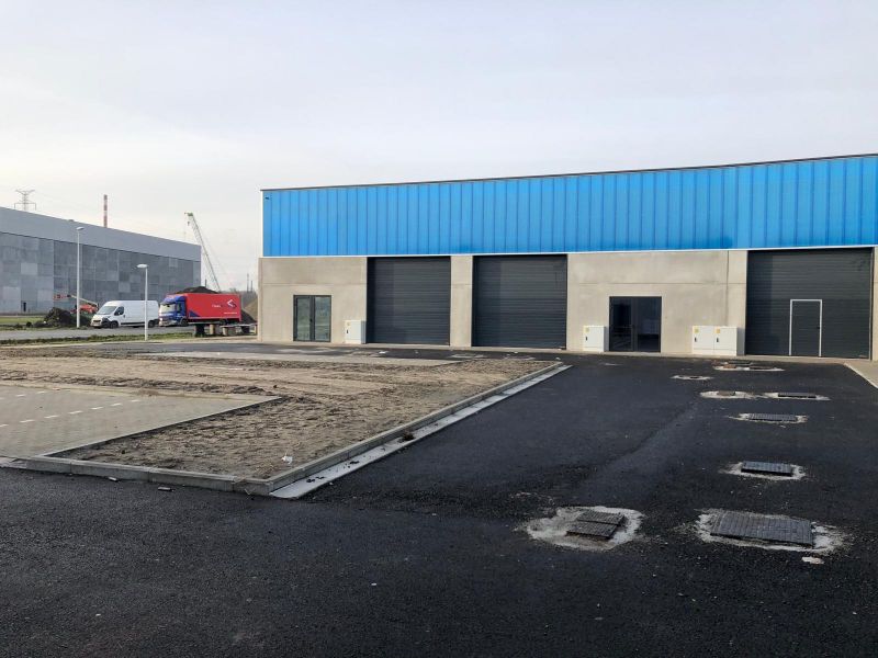Moderne loods van 173m² met privé parkeerplaats foto 7