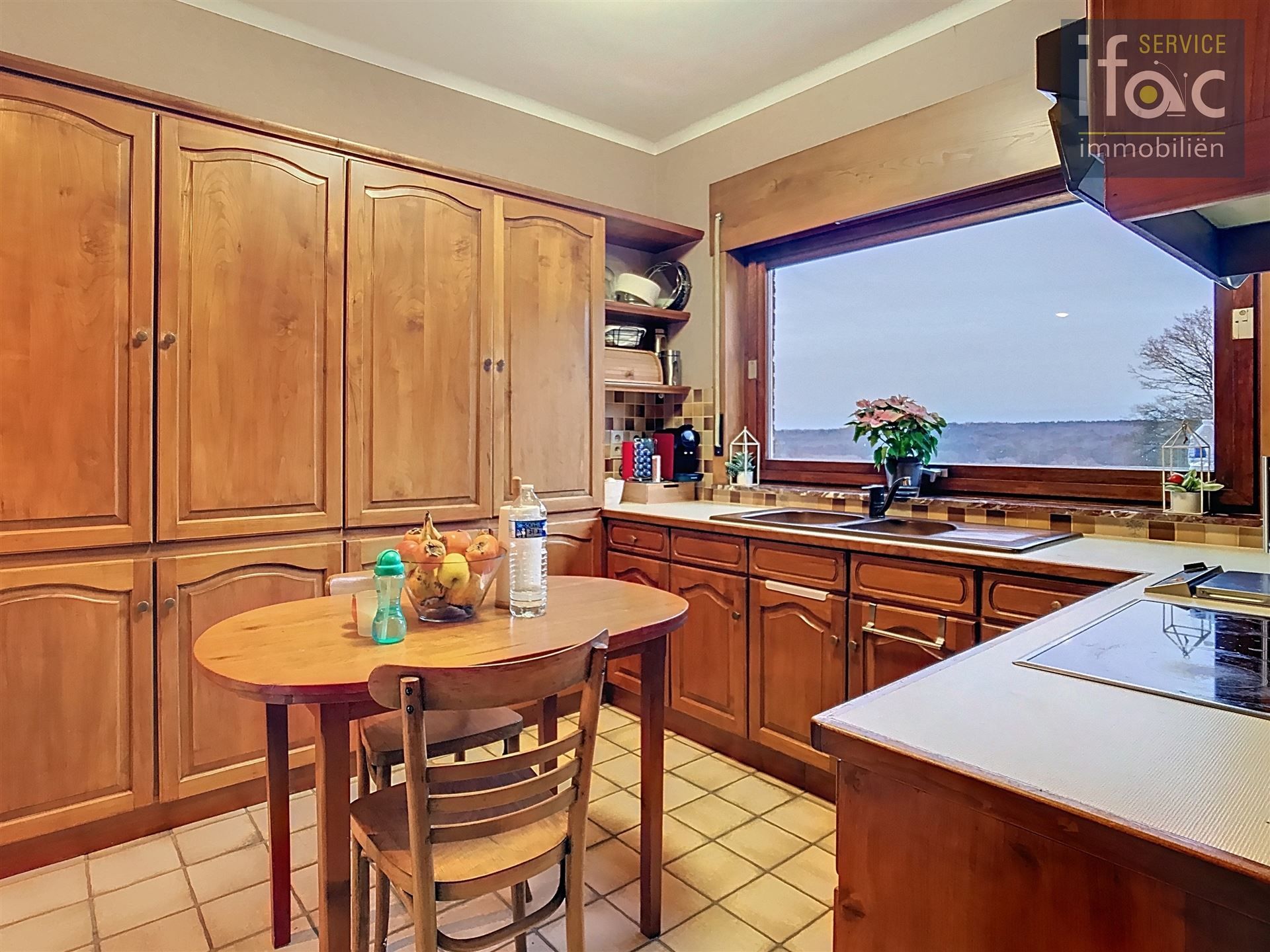 Mooie woning met ruime tuin foto 8