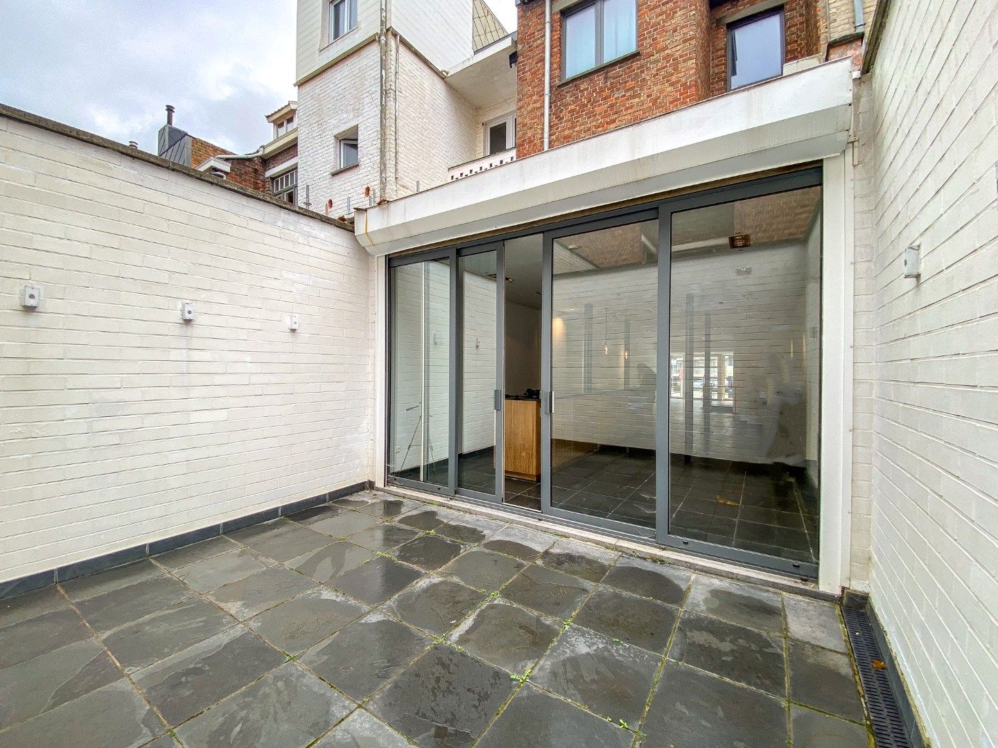 Goed gelegen winkelruimte / kantoorruimte in het centrum van Koksijde-Bad.  foto 15