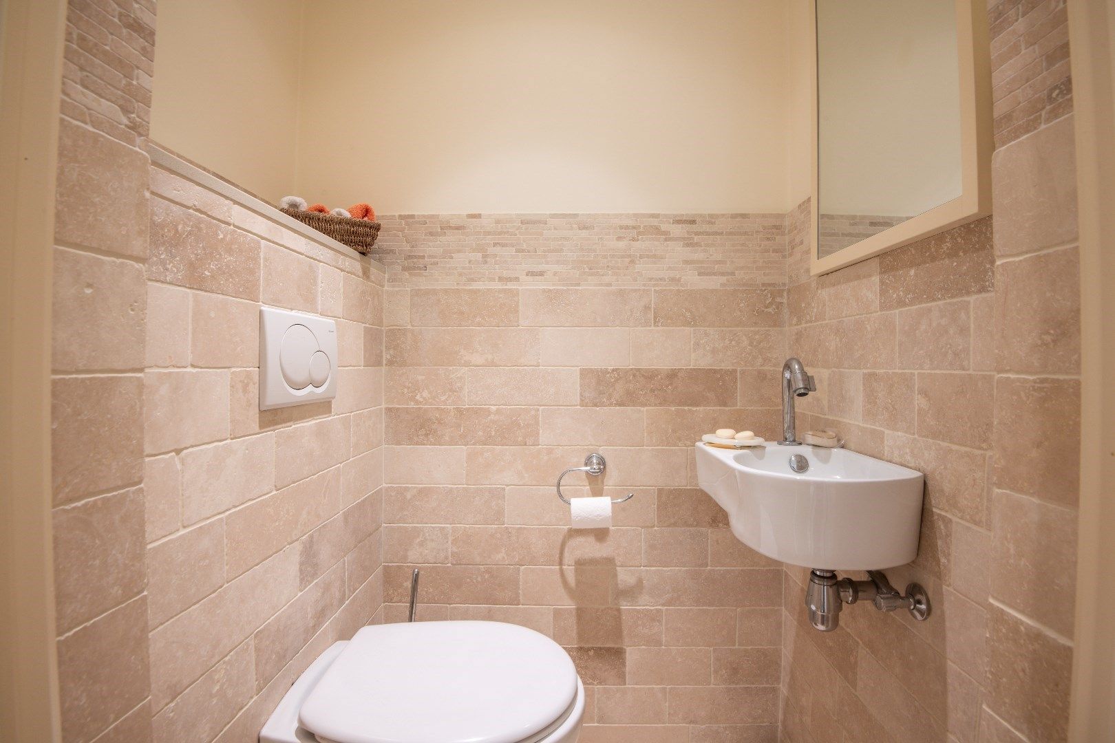 Instapklaar appartement met aangename gevelbreedte en zijdelings zeezicht gelegen vlakbij het Albertplein foto 12