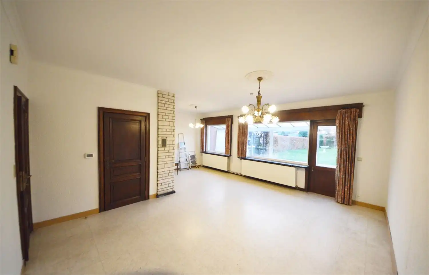 RUIME WONING 4 SLPK, GARAGE EN RUIME TUIN foto 7