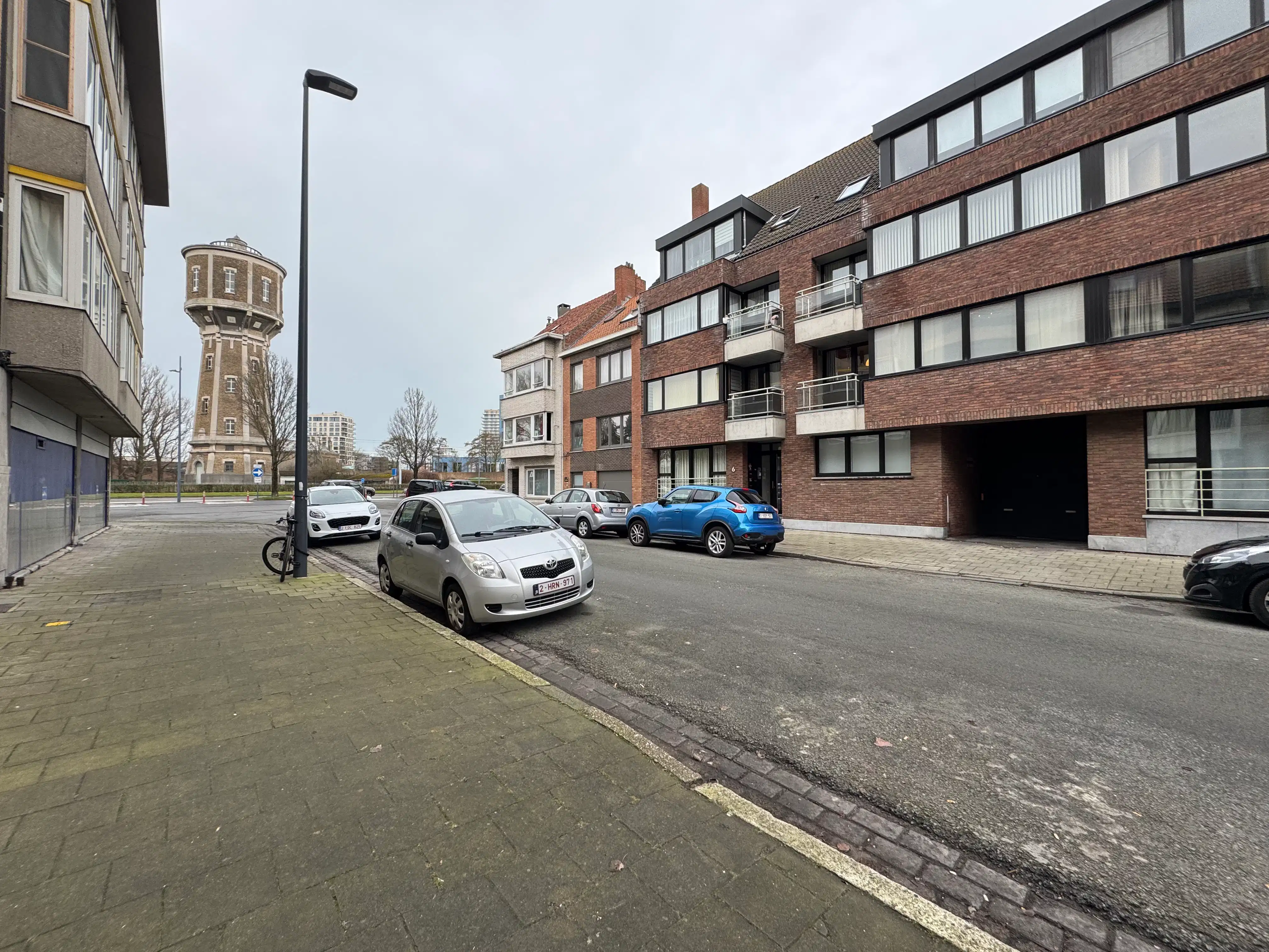 Garagebox op centrale ligging in Konterdam – Oostende foto 7