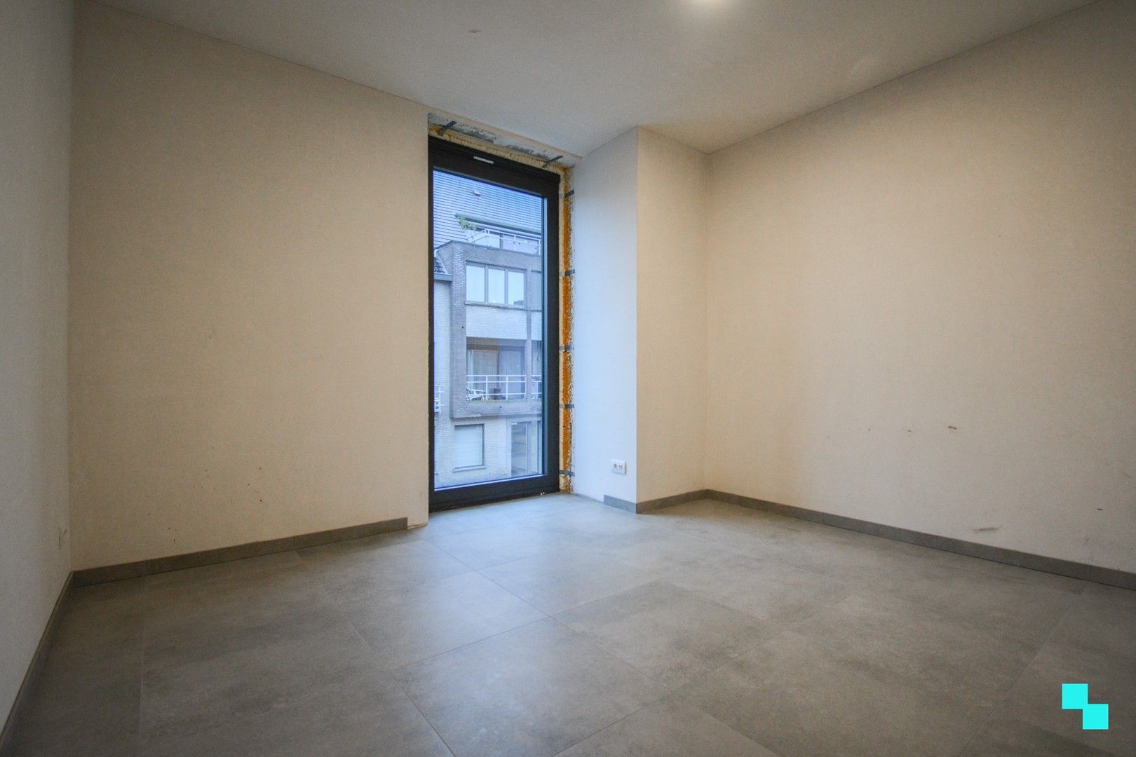 Nieuwbouwappartement via budgethuren te Houthulst foto 9