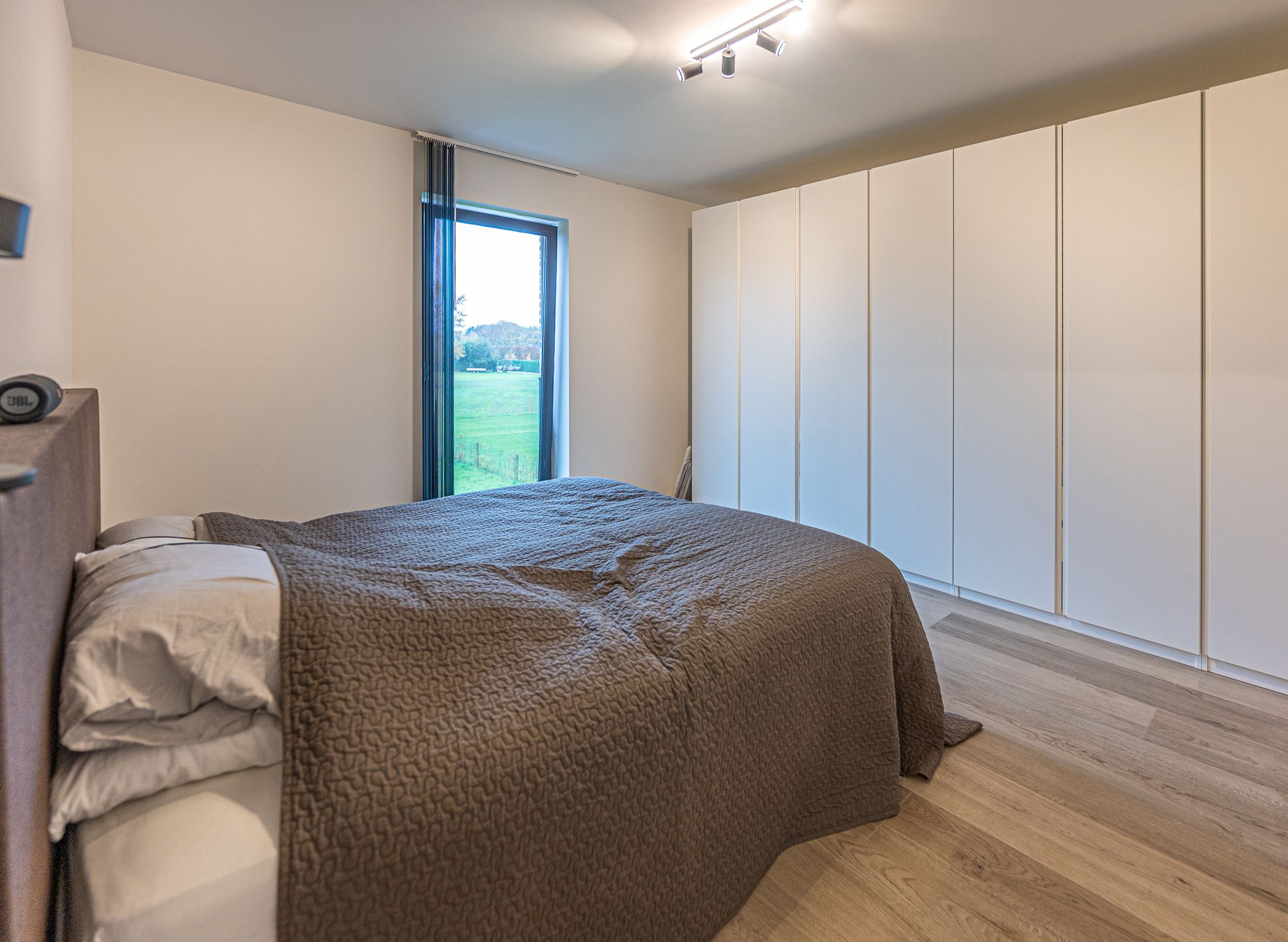 Hedendaagse villa met landelijke charme op 16 are perceel foto 20