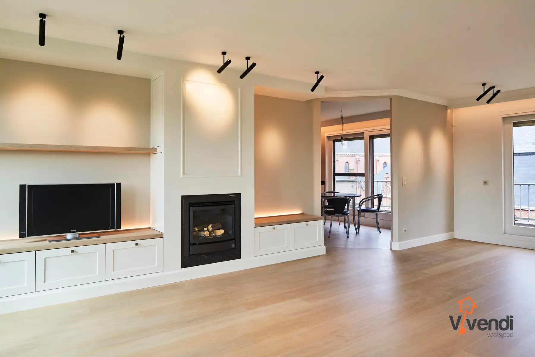 Luxe Penthouse van ca. 185 m² – Volledig gerenoveerd in 2024 foto 2