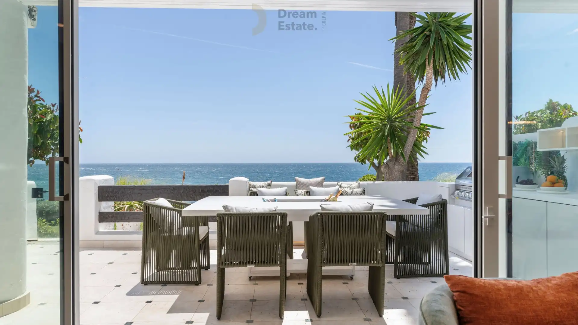 Frontline luxe appartement in Puente Romano, Marbella. foto 3