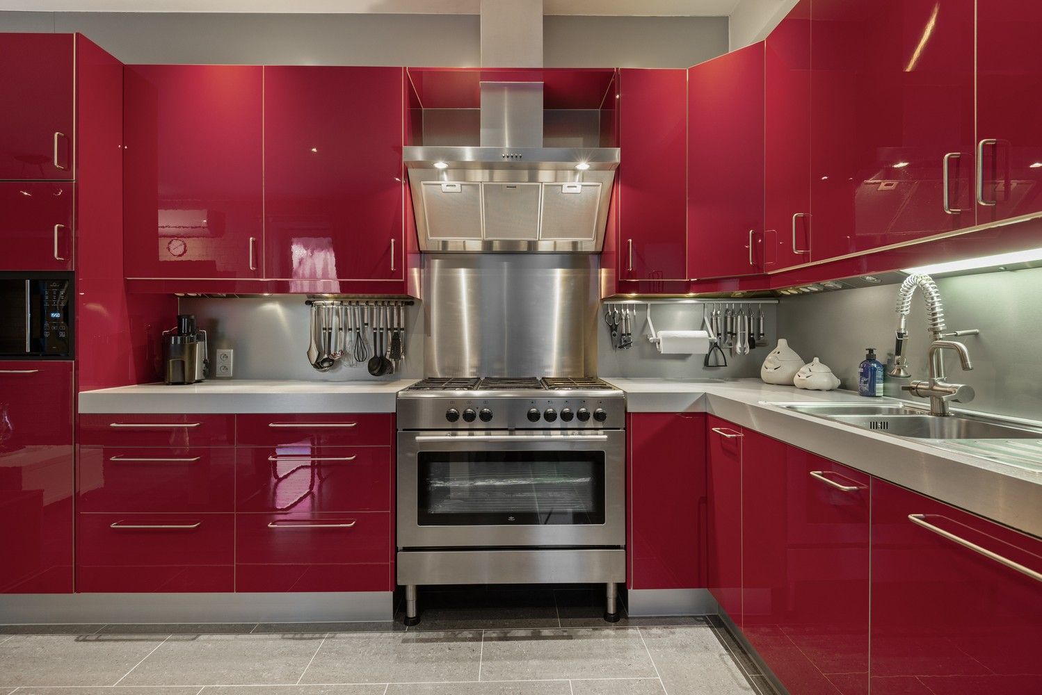 Appartement met 2 slaapkamers, terras en grote privatieve kelder in Wommelgem! foto 7