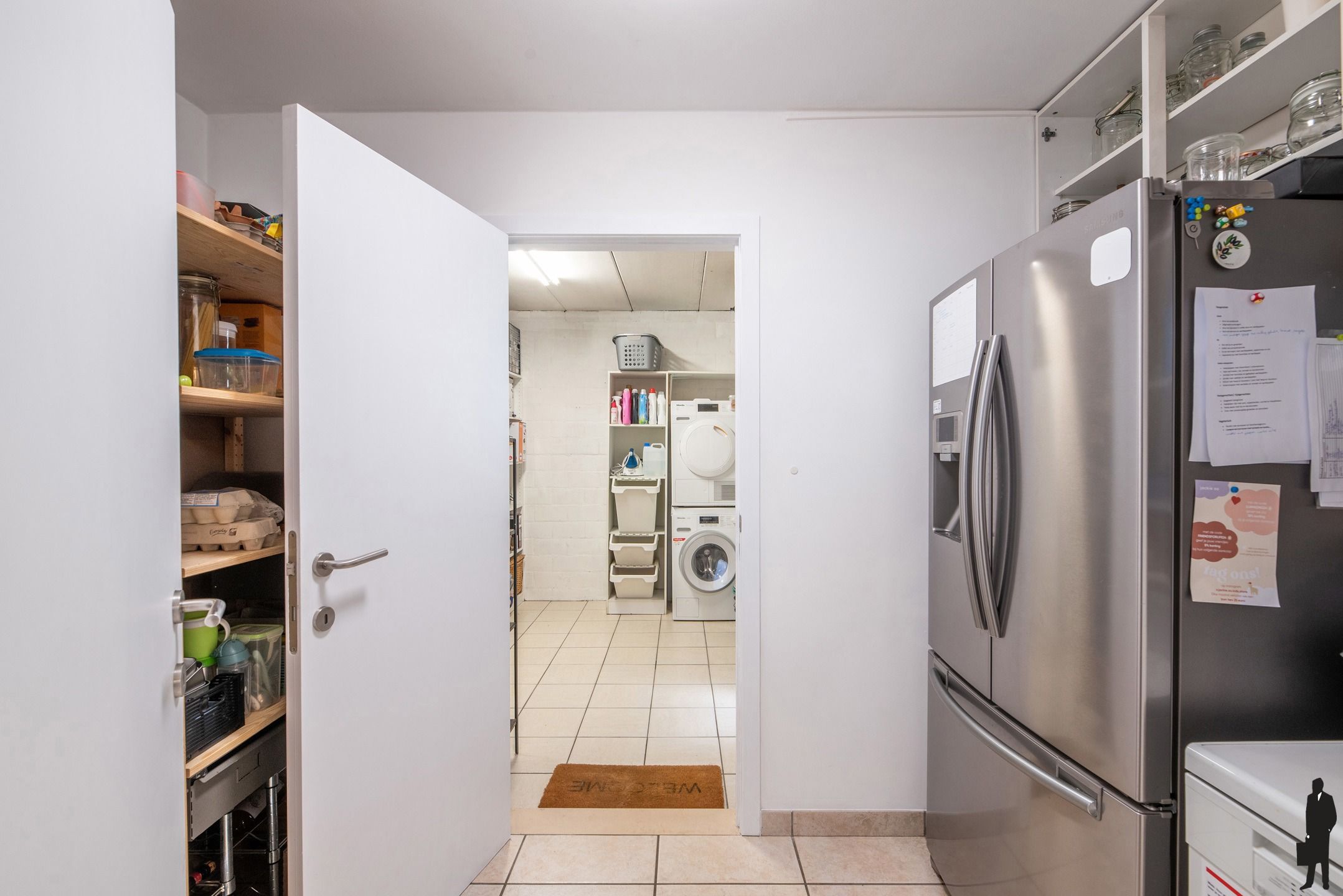 Rustig gelegen, energiezuinige woning met 4 slaapkamers op 473 m². foto 24