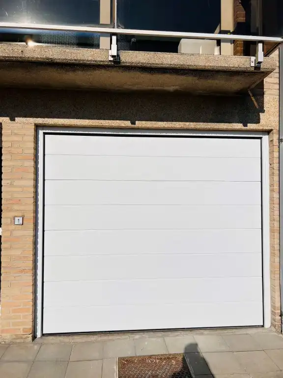 Rustig gelegen appartement met groot terras en open zicht foto 18