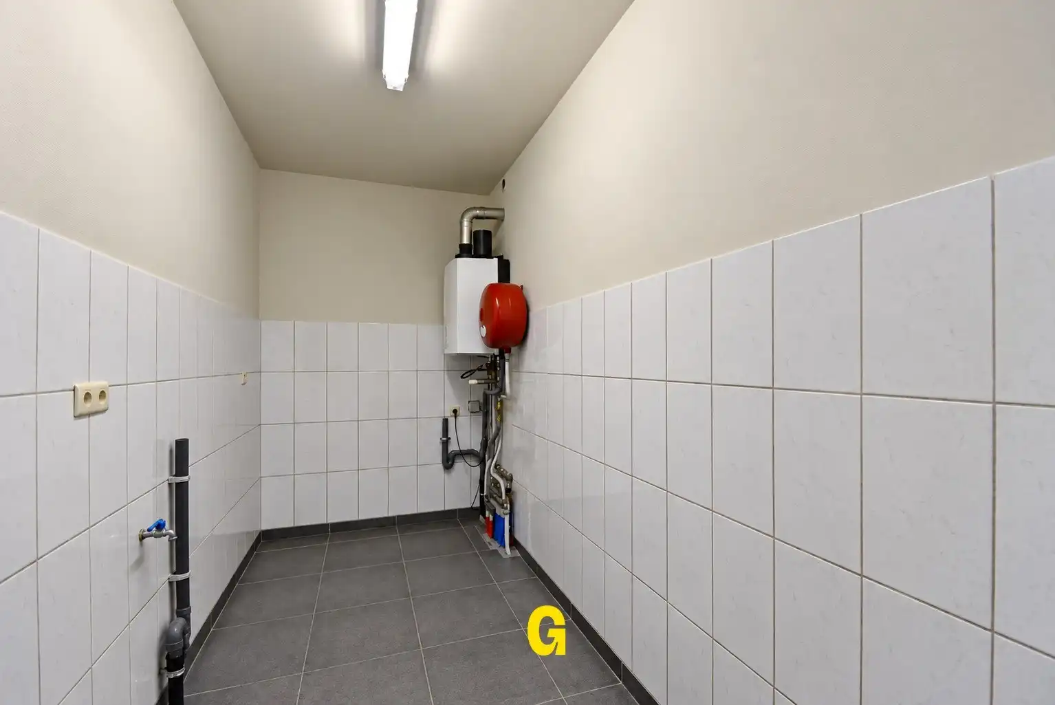 Ruim en degelijk gelijkvloersappartement met groot terras en tuintje   foto 12