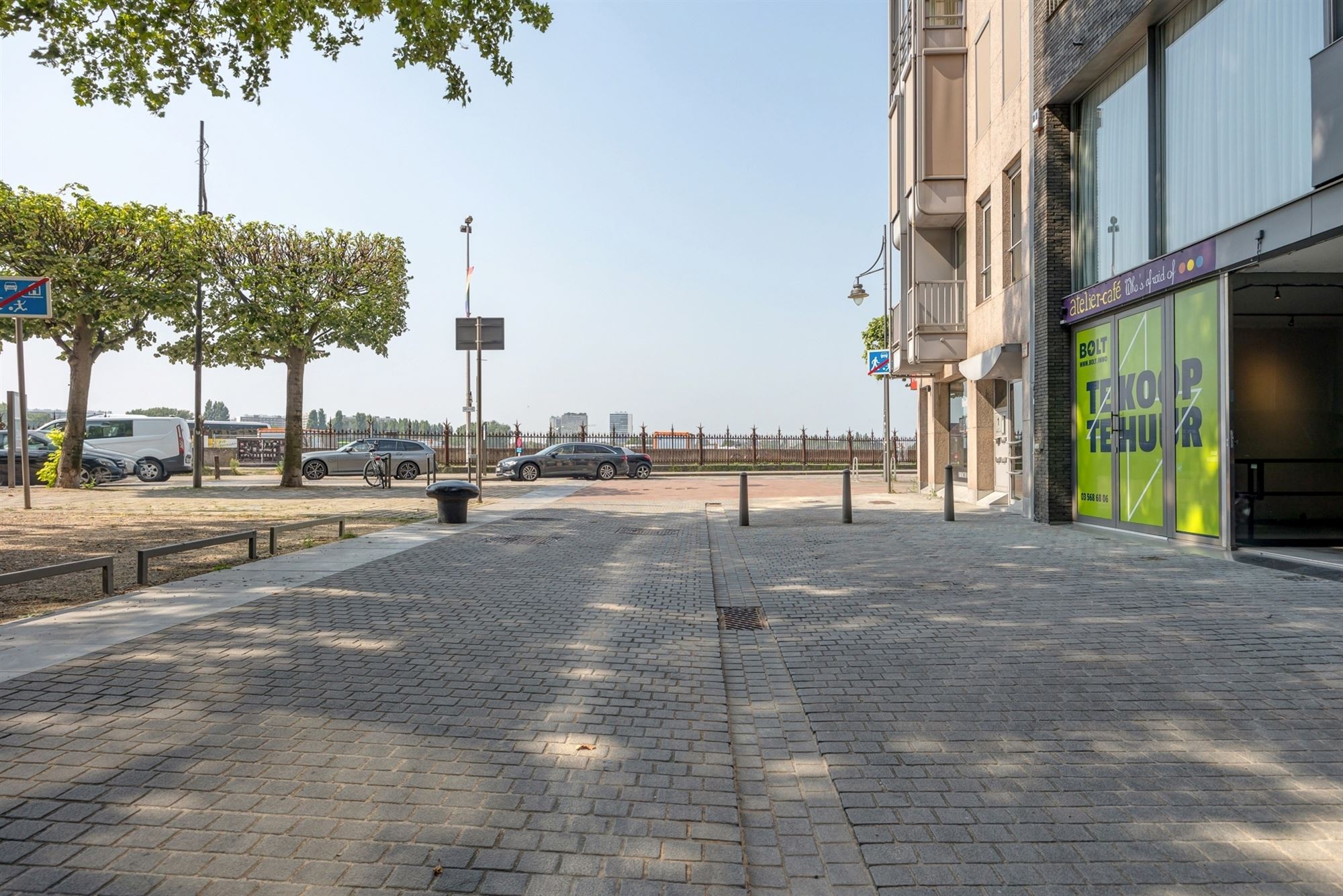 Handelsgelijkvloers van 152m² op toplocatie foto 13