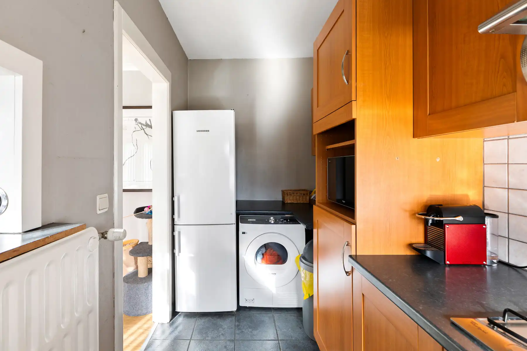 Instapklaar appartement centrum Laarne foto 6