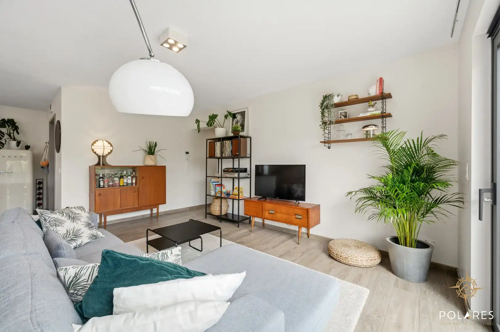 Instapklaar en energiezuining appartement met zonnige tuin en staanplaats foto 17
