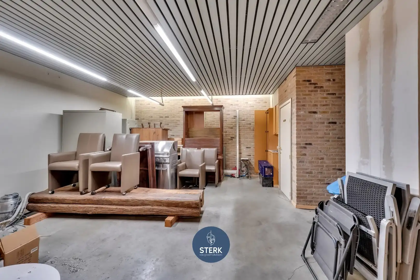 COMMERCIEEL PAND VAN 175 M² IN PASSAGE BEGAS, GELEGEN IN HARTJE LANAKEN ! foto 12